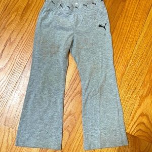 PUMA grey sweatpants - size 4T